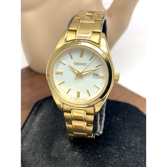 Seiko Women's Watch SUR632 Quartz Silver Dial Gold Tone Stainless Steel 30mm - Picture 1 of 15